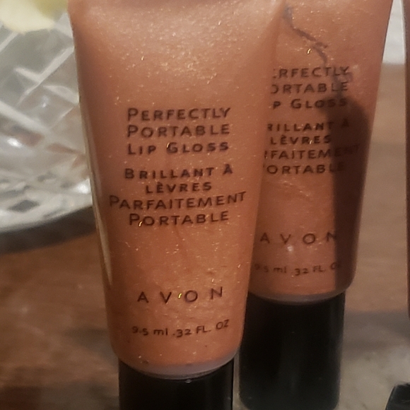 NEW, 5pc Avon BRONZE Pefectly Portable Lip Gloss - Picture 3 of 3